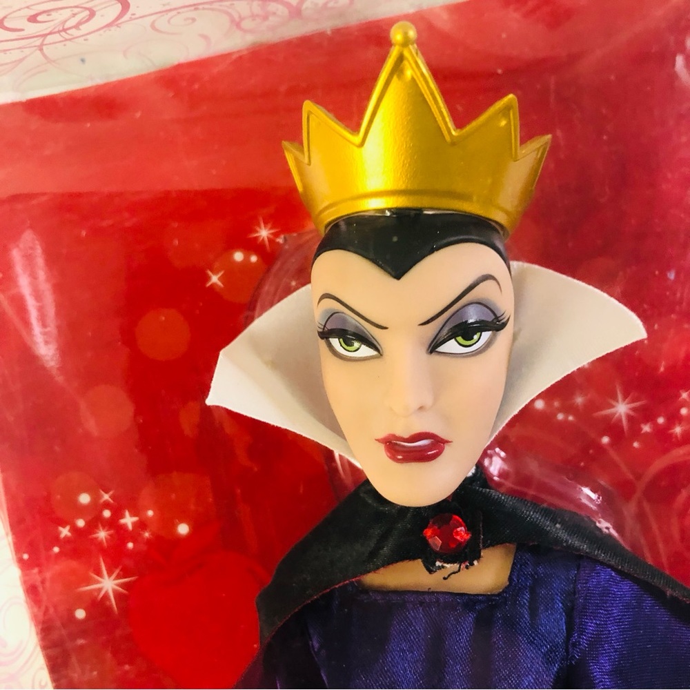 Disney Store Classic Snow White, The Evil Queen NIB 2014 Disney Parks Collection